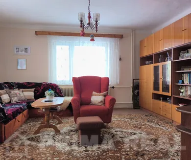 Na predaj 5-izbový dom, 196 m², Turčianske Teplice, SNP
