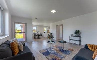 Na predaj 4-izbový dom, 250 m², Voderady, Parková ulica
