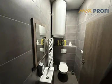 Na prenájom komerčné, 139 m², Martin, Československej armády