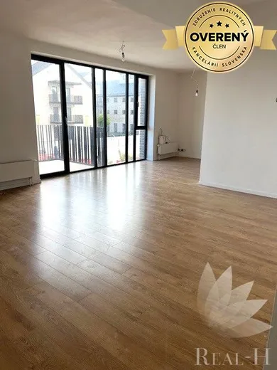 Na predaj 2-izbový byt, 60 m², Bratislava-Petržalka