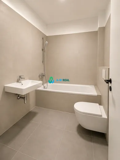 Na predaj 2-izbový byt, 43 m², Dunajská Streda