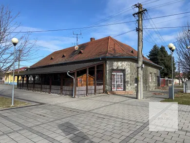 Коммерческие помещения в аренду, Kráľová nad Váhom · €900