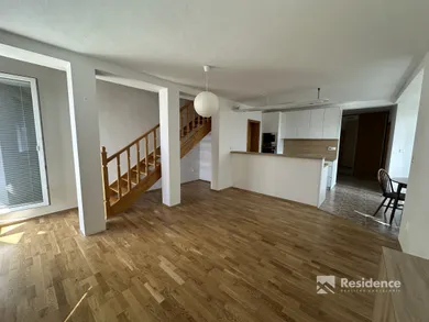 Na prenájom 4-izbový byt, 114 m², Liptovský Mikuláš, Paula Štraussa