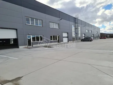Na prenájom objekt, 404 m², Bratislava-Devínska Nová Ves