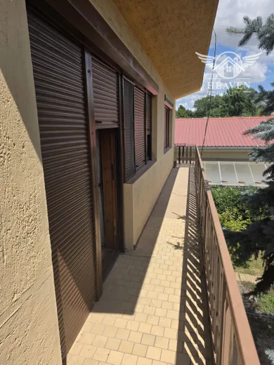Na predaj 5-izbový dom, 200 m², Kolárovo