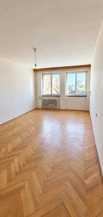 Na predaj 3-izbový byt, 88 m², Bratislava-Ružinov, Trnavská cesta
