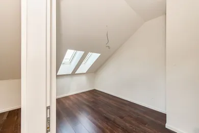 Na predaj 3-izbový byt, 81 m², Banská Bystrica, M. Rázusa