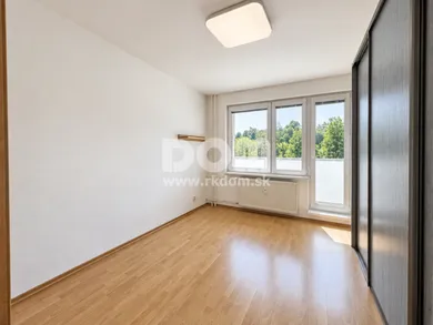 Na prenájom 4-izbový byt, 84 m², Kysucké Nové Mesto