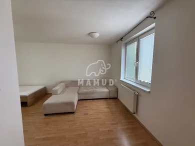 Na prenájom 1-izbový byt, 38 m², Žilina, Jánošíkova