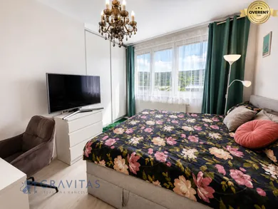Na predaj 3-izbový byt, 64 m², Bratislava-Dúbravka, Agátová