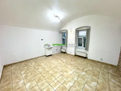 Na prenájom komerčné, 60 m², Prešov, Hlavná