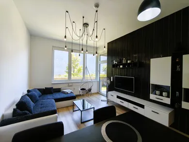 Na prenájom 2-izbový byt, 57 m², Bratislava-Rača, Malokrasňanská