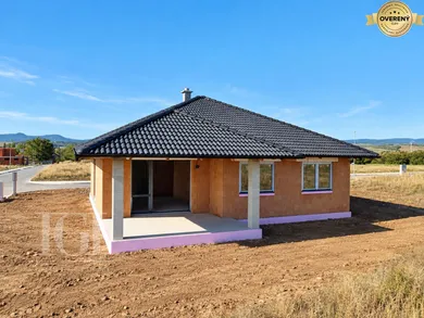 Na predaj dom, 137 m², Zlaté Moravce