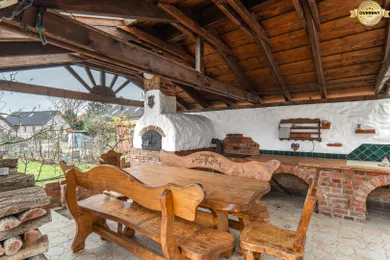 Na predaj 5-izbový dom, 250 m², Jókai Mór