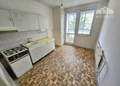 Mieszkania na sprzedaż, 3-pokojowe, Bánovce nad Bebravou · €98 900
