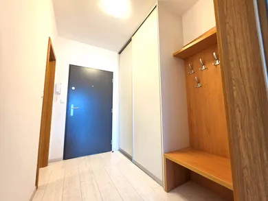 Na prenájom 1-izbový byt, 35 m², Bratislava-Karlova Ves, Hudecova