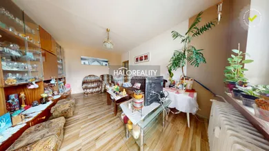 Na predaj 3-izbový byt, 68 m², Revúca