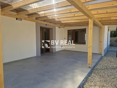 Na predaj 3-izbový dom, 109 m², Nitrianske Pravno, -