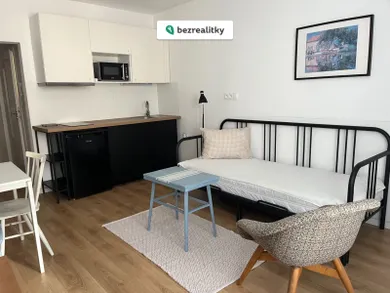 Byty na prenájom 1-izbový, Bratislava-Ružinov · €550