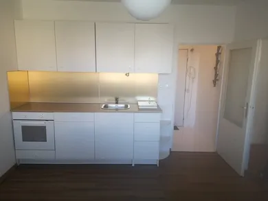 Byty na predaj 1-izbový, Nitra · €128 000