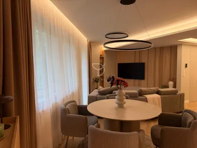 Na predaj 3-izbový byt, 88 m², Bratislava-Petržalka, Haanova