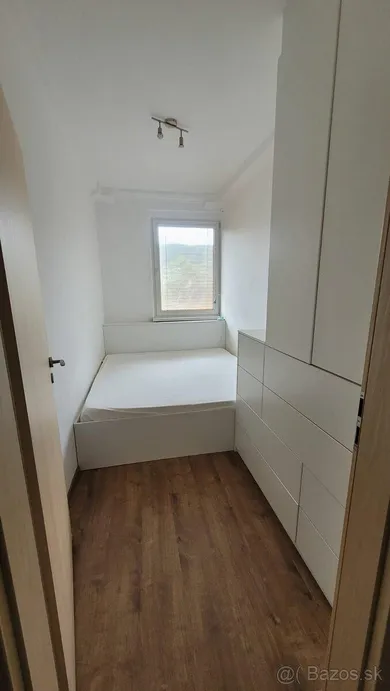 Na prenájom byt v Bratislava-Nové Mesto · €1 050 · Čiastočná rekonštrukcia