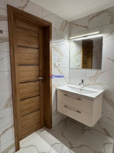 Na prenájom 2-izbový byt, 58 m², Komárno, Budovateľská