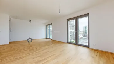 Na predaj 3-izbový byt, 85 m², Bratislava-Staré Mesto, Bottova