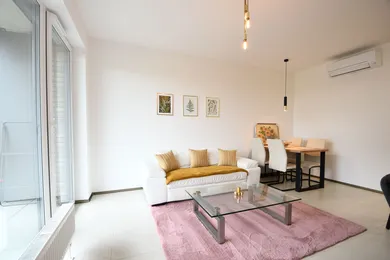 Mieszkania na wynajem, 2-pokojowe, Bratislava-Petržalka · €680