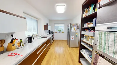 Na predaj 5-izbový dom, 170 m², Trenčín, Bezručova