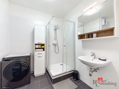 Na prenájom 2-izbový byt, 43 m², Bratislava-Devínska Nová Ves