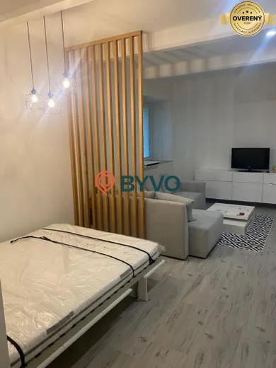 Na prenájom 1-izbový byt, 50 m², Bratislava-Staré Mesto, Lermontovova