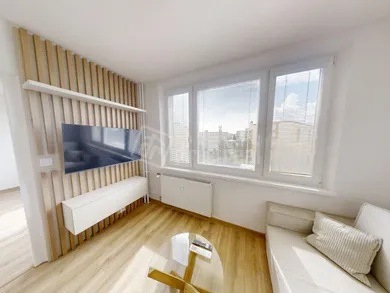 Na prenájom 1-izbový byt, 38 m², Lučenec, Ulica osloboditeľov