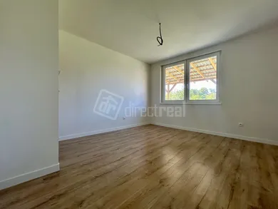 Na predaj dom, Pribeta