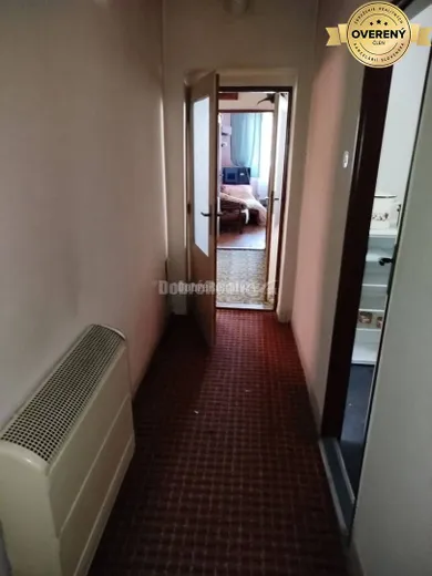 Na predaj 3-izbový dom, 327 m², Selec