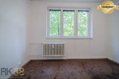 Na predaj 4-izbový byt, 69 m², Poprad, Štúrova