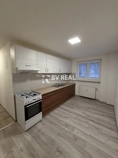 Apartments for rent, 2-room in Handlová · €395
