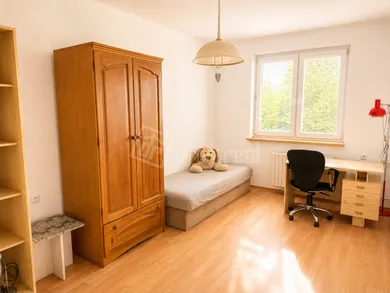 Na prenájom 3-izbový byt, 64 m², Šaľa, Hlavná