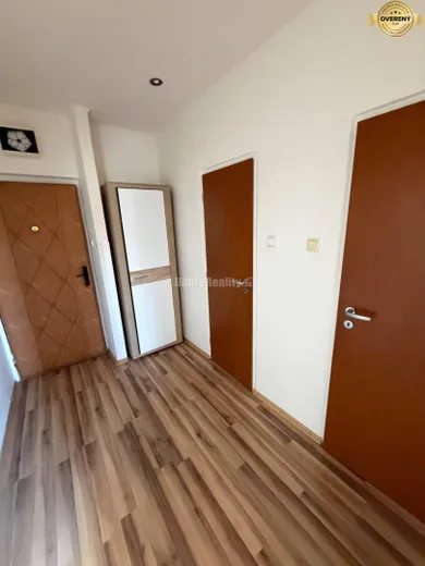 Na prenájom 1-izbový byt, Handlová, Lipová