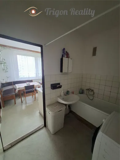 Na predaj 2-izbový byt, 64 m², Komárno