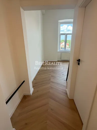 Na predaj 1-izbový byt, 31 m², Stupava, Hlavná