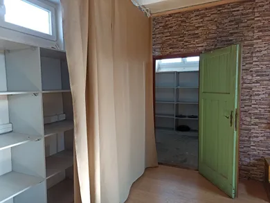 Na prenájom komerčné, 81 m², Bratislava-Rača, Púchovská