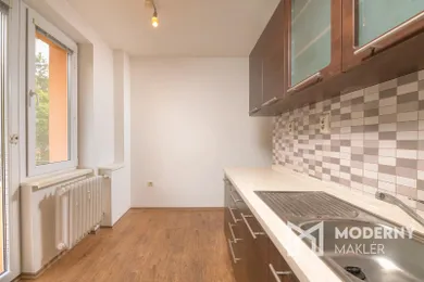 Na predaj 1-izbový byt, 36 m², Trenčín, 28. októbra