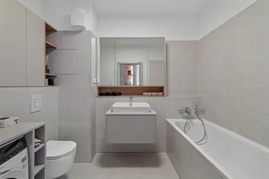 Na predaj 3-izbový byt, 70 m², Ivanka pri Dunaji, Hroznová