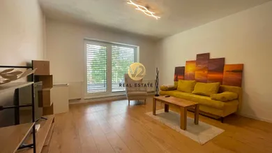 Na prenájom 2-izbový byt, 54 m², Nitra, Durcanského