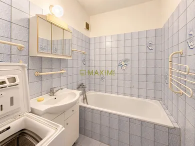 Na predaj 3-izbový byt, 74 m², Trnava, Teodora Tekela