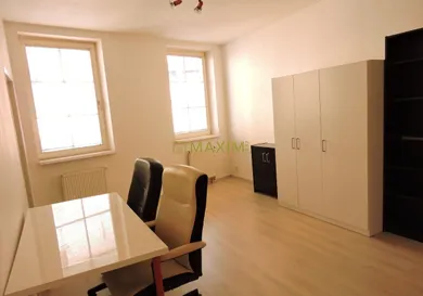 Na predaj byt v Bratislava-Staré Mesto · €235 000 · Dokončené
