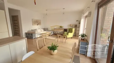 Na prenájom 4-izbový dom, 160 m², Bratislava-Ružinov, Na križovatkách