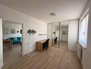 Na predaj 3-izbový byt, 73 m², Skalica, Čulenova