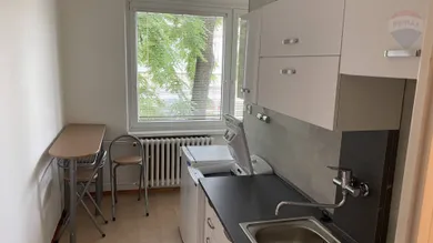 Na prenájom 1-izbový byt, 36 m², Martin, Zvolenská
